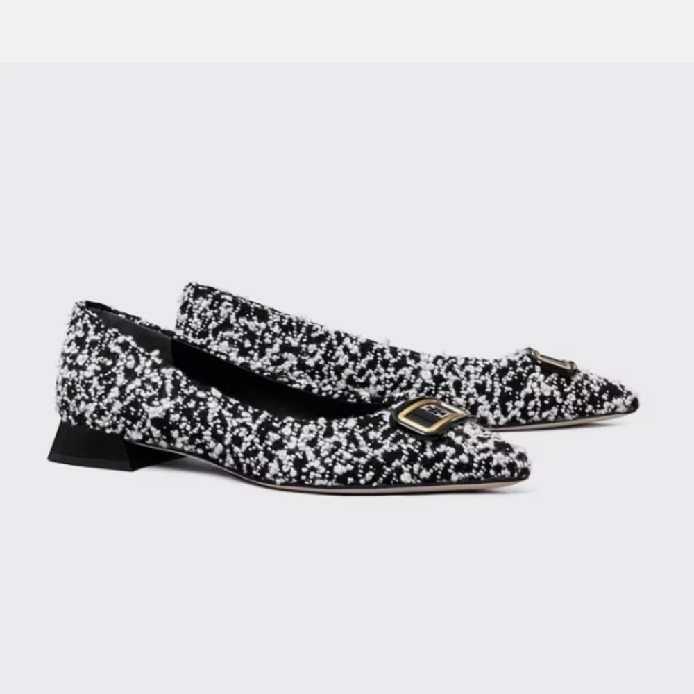 Tory Burch Monochrome Textured Loafers Georgia Pointed Toe